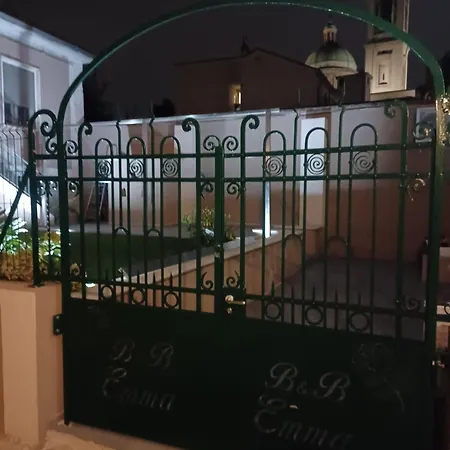 Bed & Breakfast Emma 4*